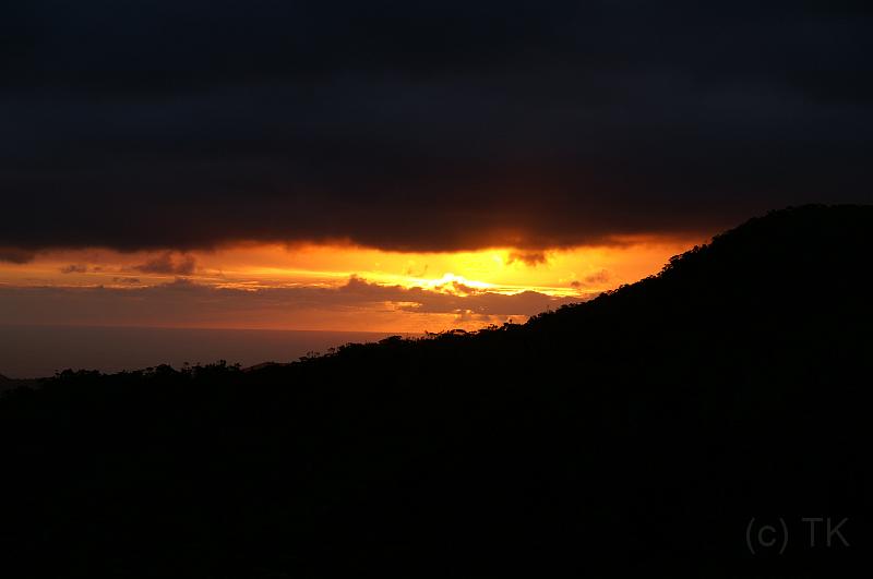 PICT93264_090104_Heaphy_2.jpg - Sonnenuntergang an der James Mackay Hut